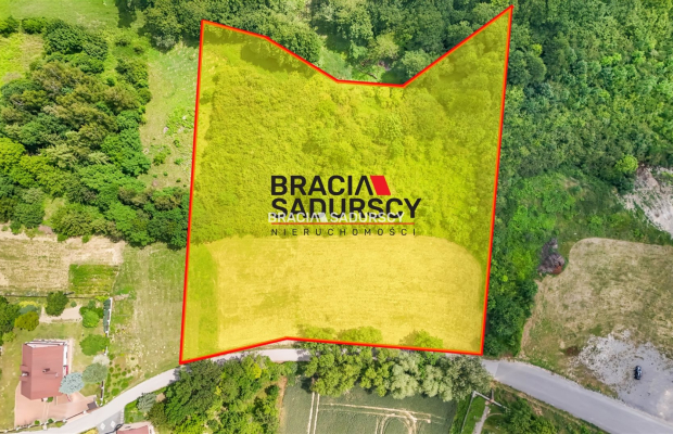 Działka jednorodzinno - usługowa / uzbrojona 