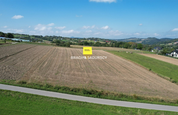 DZIAŁKA BUDOWLANA SZYK 60 ARÓW PŁASKA PROSTOKĄT