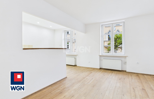 Nowa Sól, mieszkanie, 2 pokoje, 1 piętro, 52 m2, sprzedam, 289 000 zł.  
  
Na sprzedaż komfortowe dwupokojowe mieszkanie położ