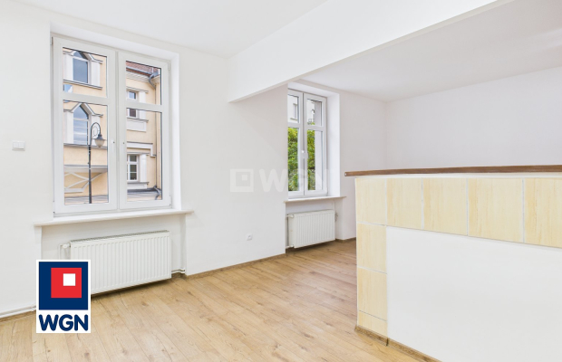 Nowa Sól, mieszkanie, 2 pokoje, 1 piętro, 52 m2, sprzedam, 289 000 zł.  
  
Na sprzedaż komfortowe dwupokojowe mieszkanie położ