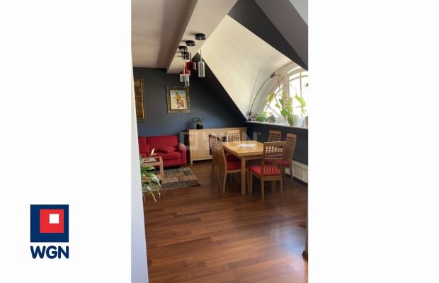 Polkowice, Rynek, mieszkanie, 2 piętro, 3 pokoje, 80 m2, sprzedam, 665000 zł.  
  
Na sprzedaż mieszkanie w kamienicy w Rynku w