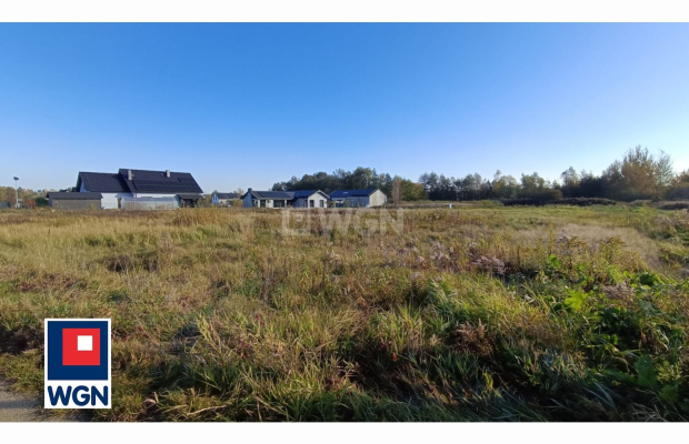 Chocianów, działka budowlana 1112 m2, sprzedam, cena 90 000 zł.  
  
Zapraszam do zapoznania się z ofertą bardzo ciekawie uloko