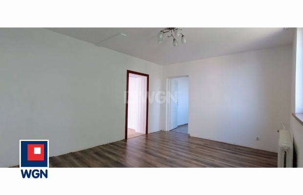 Polkowice, mieszkanie, 5 pokoi, 85,98 m2, winda, sprzedam, 470000 zł.  
  
Na sprzedaż trzystronne mieszkanie w wieżowcu na 2 p