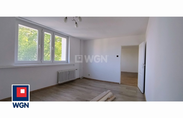 Polkowice, mieszkanie, 5 pokoi, 85,98 m2, winda, sprzedam, 470000 zł.  
  
Na sprzedaż trzystronne mieszkanie w wieżowcu na 2 p