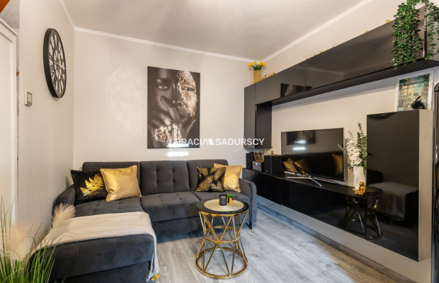 Tauron Arena, tramwaj, kawalerka do wejścia 