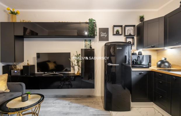 Tauron Arena, tramwaj, kawalerka do wejścia 