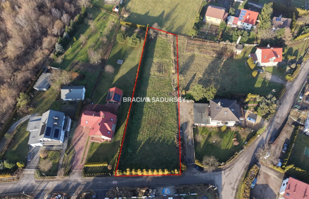 Na sprzedaż - działka budowlana 2358 m², Kraków - Nowa Huta (Mogiła)  

 Oferujemy piękną działkę budowlaną o powierzchni 2358 