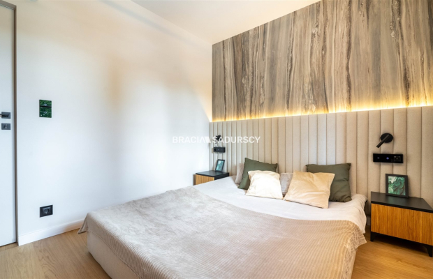 Wola Justowska apartament z miejscem postojowym 