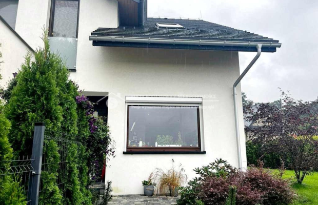 Luksusowa rezydencja położona w najbardziej pożądanej części Bielska-Białej, przy ulicy Łowieckiej - pogranicze Kamienicy i Wap