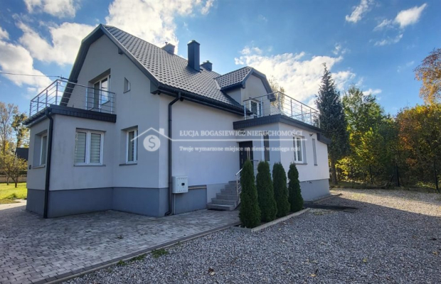 DOM Z WIDOKIEM NA SKRZYCZNE - BUCZKOWICE/SZCZYRK 

 Do wynajęcia wyjątkowy, po generalnym remoncie dom 190 m² w świetnej lokali