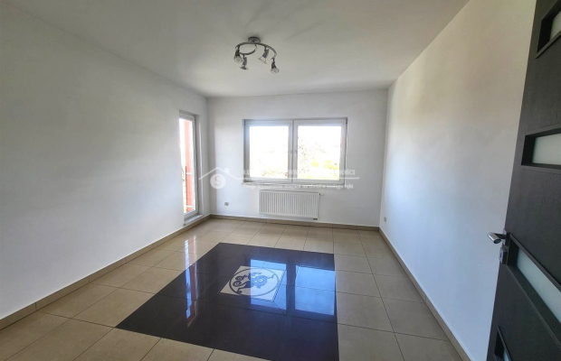 Szukasz miejsca dobrze skomunikowanego pod swój biznes?  

 Mamy dla Ciebie lokal handlowo-usługowo-biurowy w budynku na I pięt