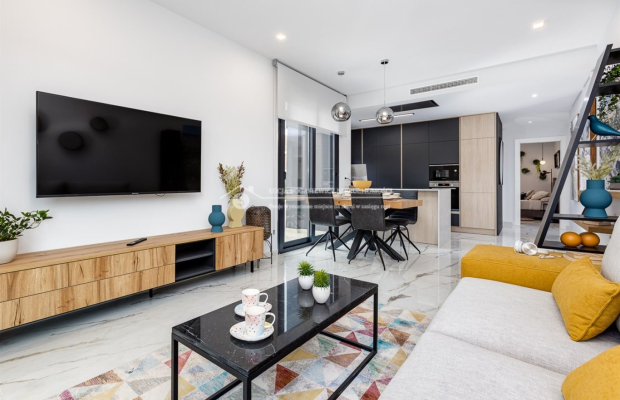 Luksusowy apartament w Orihuela Costa.  

 Całkowicie wykończony, piękny, jasny i przestronny apartament z 2 sypialniami, prywa