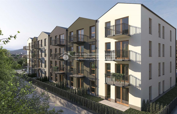 Inwestycja zaprojektowana na wschodnim  zboczu wzgórza Trzy Lipki, które jest ulubionym miejscem spotkań, spacerów i spędzania 