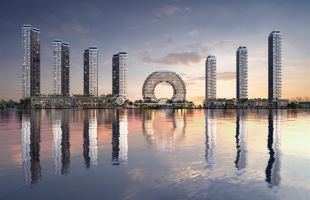 Sobha AquaCrest  to prestiżowy projekt mieszkaniowy klasy  ultra-luxury , realizowany przez renomowanego dewelopera  Sobha Real