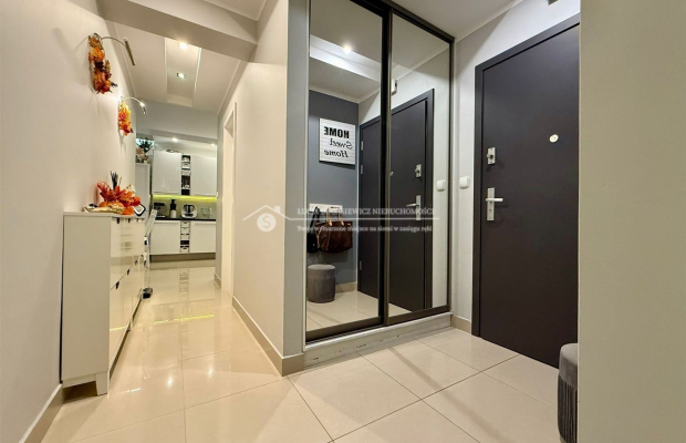 Na sprzedaż: 3-pokojowe mieszkanie 61,10 m² z dwoma balkonami i garażem | Zielona okolica | Wysoki parter 

 Zapraszamy do zapo