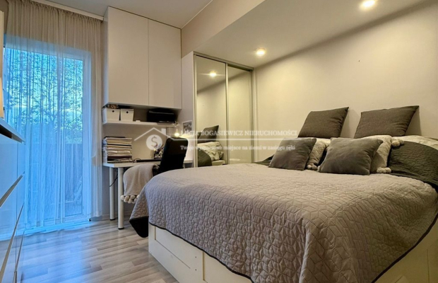 Na sprzedaż: 3-pokojowe mieszkanie 61,10 m² z dwoma balkonami i garażem | Zielona okolica | Wysoki parter 

 Zapraszamy do zapo