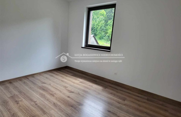 Nowoczesne 3-pokojowe mieszkanie (2 pokoje + salon) w doskonałej lokalizacji w Bystrej, idealne dla osób ceniących aktywny styl