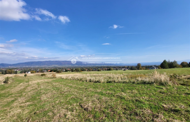 Widokowa pod dom lub inwestycję - działka blisko Szczyrku!!!   
Idealna oferta, jeśli szukasz przestronnej działki otoczonej pr
