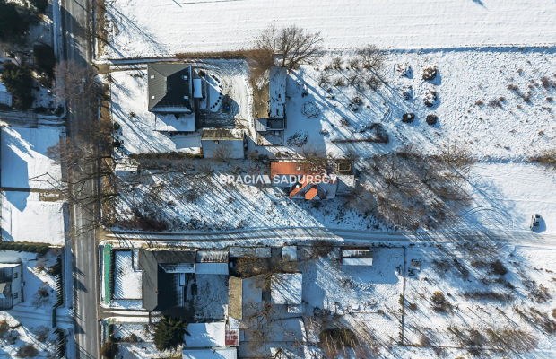 Dom na dużej działce- Łuczyce