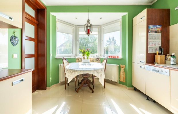 Nowoczesny dom parterowy w Łapanowie