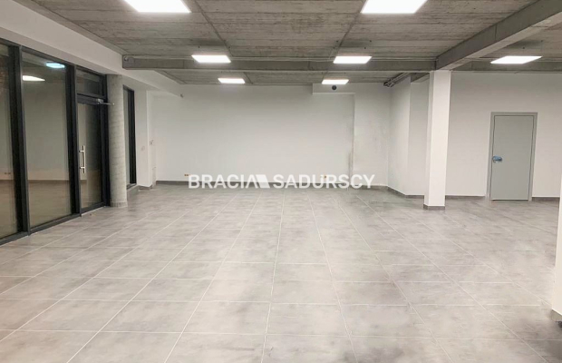 nowy lokal 170 m2 Sakwina