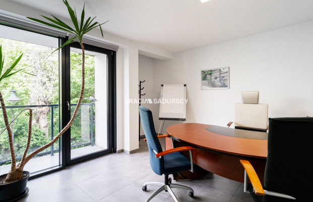 nowy lokal biurowo usługowy 110 m2 Sakwina