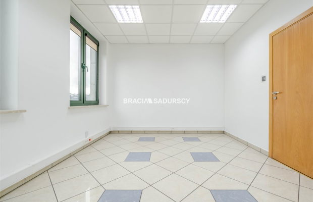 lokal biurowy w biurowcu 11m2 Pradnk Bialy