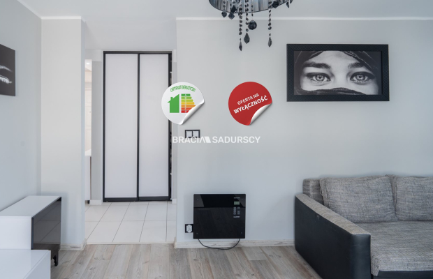 Sprzedam 2-pok/garaż/kom.lok/Górka Narodowa 42,8m2