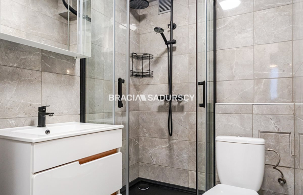 2 pokoje/dobra cena/Kozłowek/blisko tramwaj