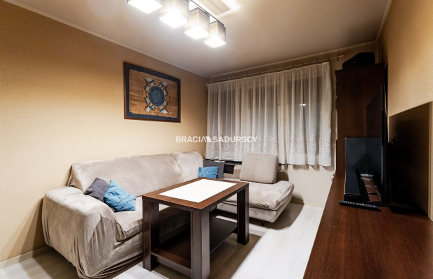 3pok (oddzielne) ok 45,5m2 os.Podwawelskie