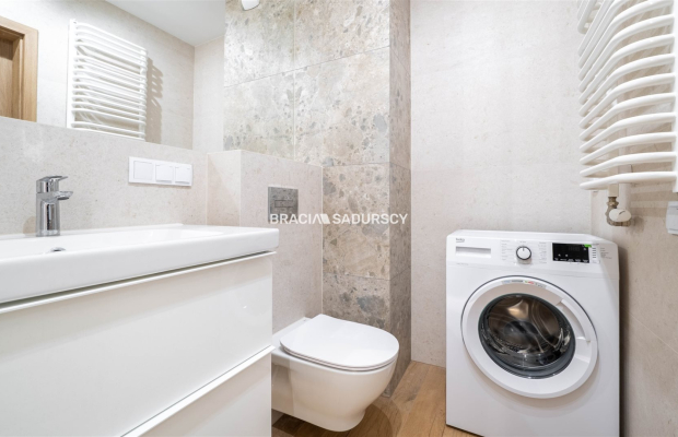 Piękne mieszkanie z widokiem na zieleń w centrum 