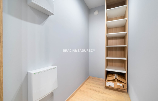 Piękne mieszkanie z widokiem na zieleń w centrum 