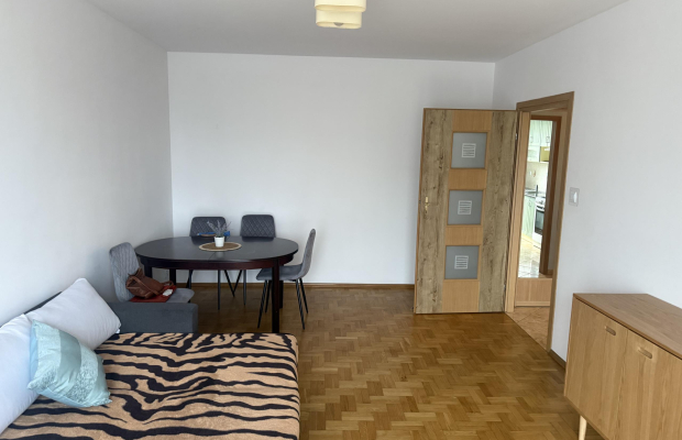 Mieszkanie z m-c postojowym w garażu.