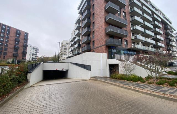 Podwójne miejsce post. z komórką lok.- Białowieska