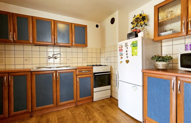 Dom wolnostojący, bud. gosp. i 2 działki