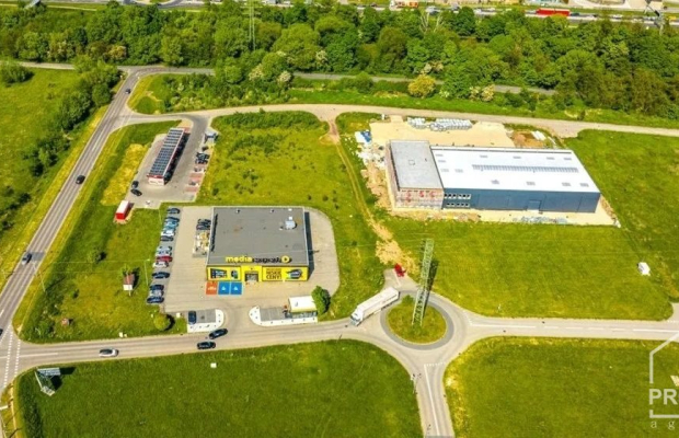 Teren inwestycyjny przy centrum handlowym ARENA