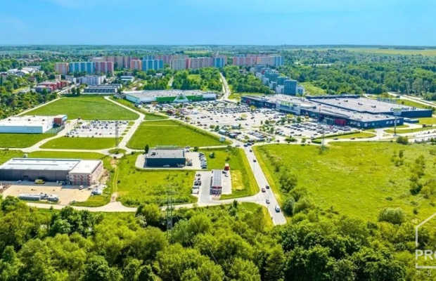 Teren inwestycyjny przy centrum handlowym ARENA