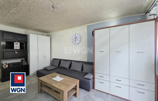 Nowa Sól, mieszkanie, kawalerka, 25,67 m2, sprzedam 165 000zł.  
  
Na sprzedaż kawalerka składająca się jednego pokoju, kuchni