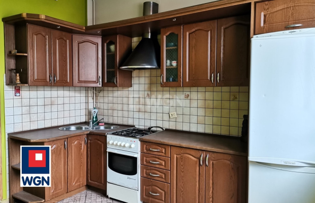 Polkowice, mieszkanie, 2 piętro, 3 pokoje, 82,2 m2, sprzedam, 328 000 zł.  
  
Na sprzedaż duże mieszkanie na 2 piętrze w bloku