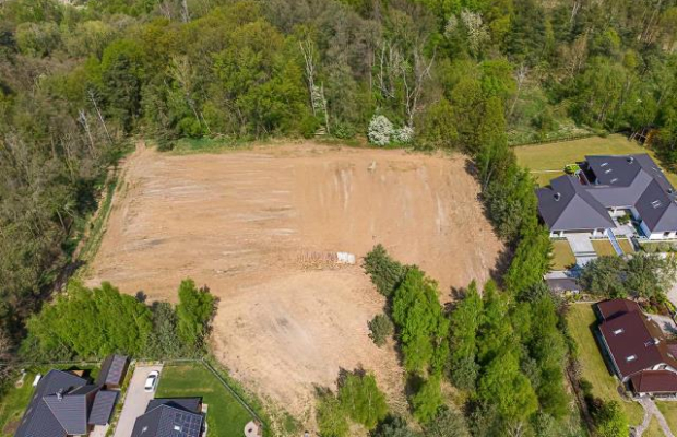 Wyjątkowy teren przy lesie. Idealne pod Twój dom.