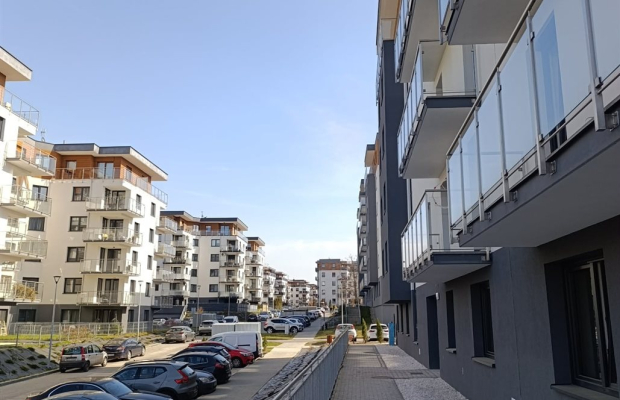Apartament z tarasem i garderobą os.Radosne