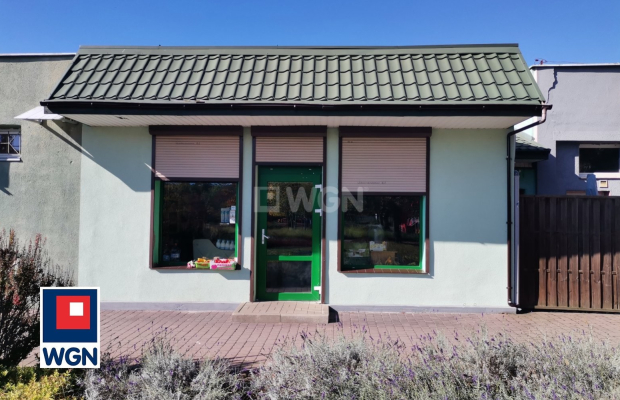 Polkowice, lokal handlowy 49,26 m2, 250 000 zł sprzedam.  
  
Na sprzedaż lokal handlowy o powierzchni zabudowy 49,26 m2 położo