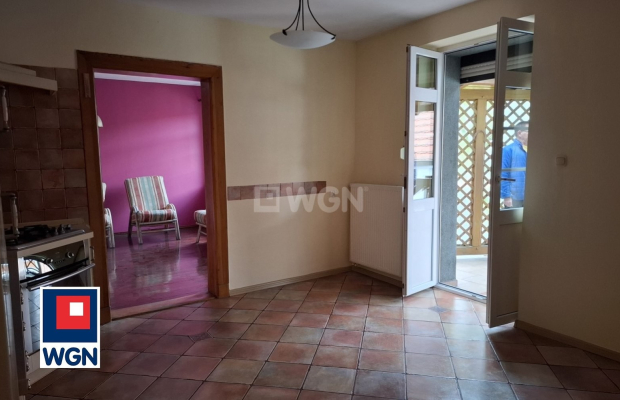 Sława, dom, 126 m2, działka 15 arów, sprzedam, 610 000 zł.  
  
Na sprzedaż dom nie wymagający żadnego nakładu finansowego w za