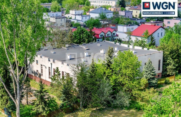 Włocławek, budynek biurowo-techniczny, 1453 m2, sprzedam, 1 000 000 zł, netto.  
  
Duże powierzchnie biurowe blisko trasy wylo