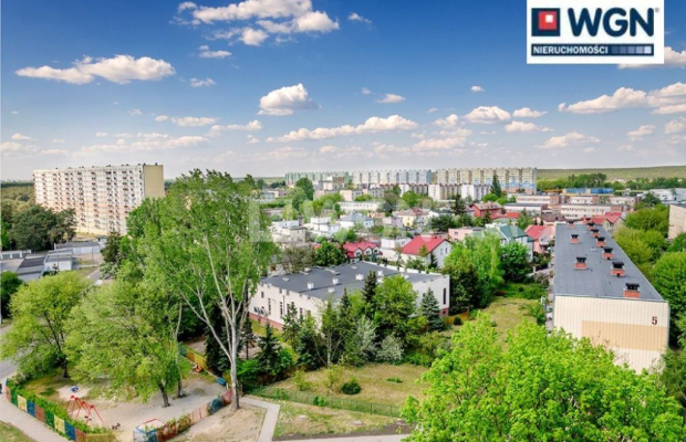 Włocławek, budynek biurowo-techniczny, 1453 m2, sprzedam, 1 000 000 zł, netto.  
  
Duże powierzchnie biurowe blisko trasy wylo