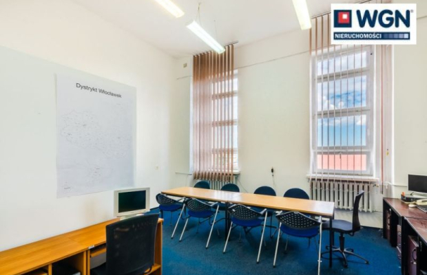 Włocławek, budynek biurowo-techniczny, 1765 m2, sprzedam, 1 190 000 zł.  
  
Przedmiotem sprzedaży jest prawo użytkowania wiecz