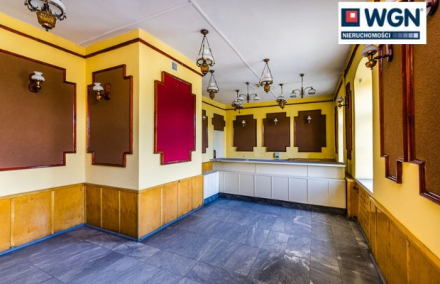 Brześć Kujawski, obiekt biurowo-techniczny, 961 m2, sprzedam, 790 000 zł netto.  
  
Historyczny budynek pod inwestycję.  
  
P