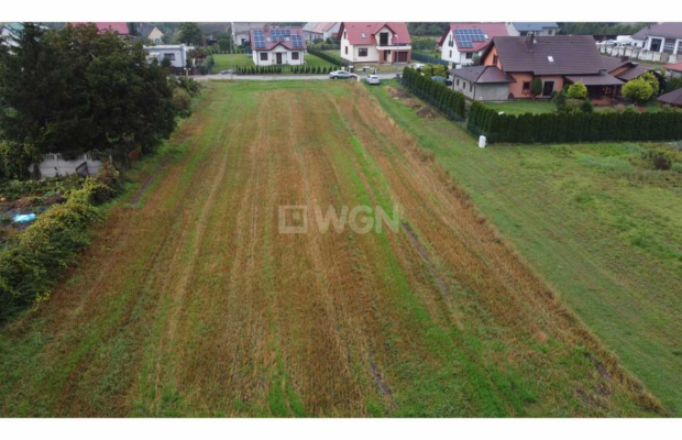 Głogów, ulica Akacjowa, działka budowlana, 22ar, 420 000 zł, Sprzedam.  
  
Na sprzedaż atrakcyjna działka budowlana o powierzc