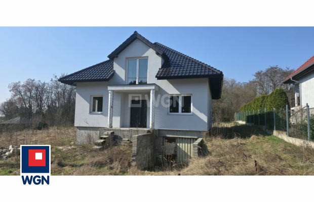 Kotla, dom stan surowy zamknięty, działka 7,6 ara, sprzedam, 850 000 zł.  
  
  
Zapraszam do zapoznania się z ofertą sprzedaży