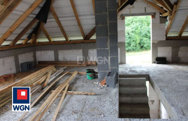 Kotla, dom stan surowy zamknięty, działka 7,6 ara, sprzedam, 850 000 zł.  
  
  
Zapraszam do zapoznania się z ofertą sprzedaży